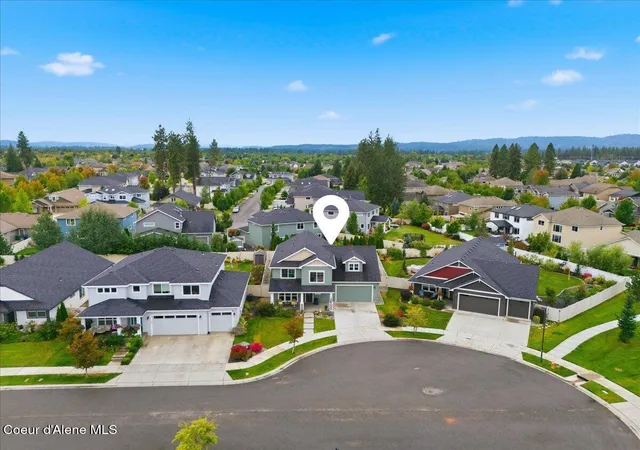 Photo 2 of Single family home for sale at 2820 W Emel Ct, Coeur D Alene, ID 83815 | MLS# 26-9235 | Listing updated on 2026-09-21