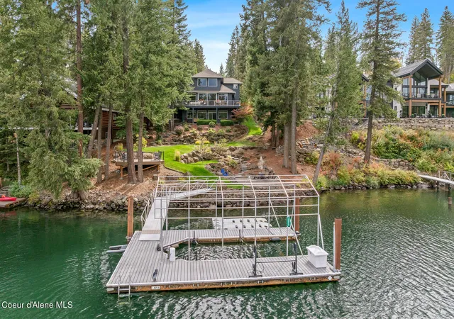 Photo 3 of Single family home for sale at 8895 W Riverview Dr, Coeur D Alene, ID 83814 | MLS# 26-9147 | Listing updated on 2026-09-21