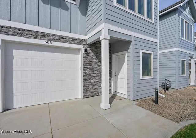Photo 2 of Townhouse for sale at 627 N Galbraith Lp, Post Falls, ID 83854 | MLS# 26-9231 | Listing updated on 2026-09-14