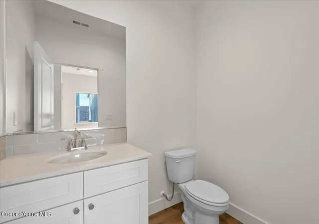 Photo 4 of Townhouse for sale at 627 N Galbraith Lp, Post Falls, ID 83854 | MLS# 26-9231 | Listing updated on 2026-09-14