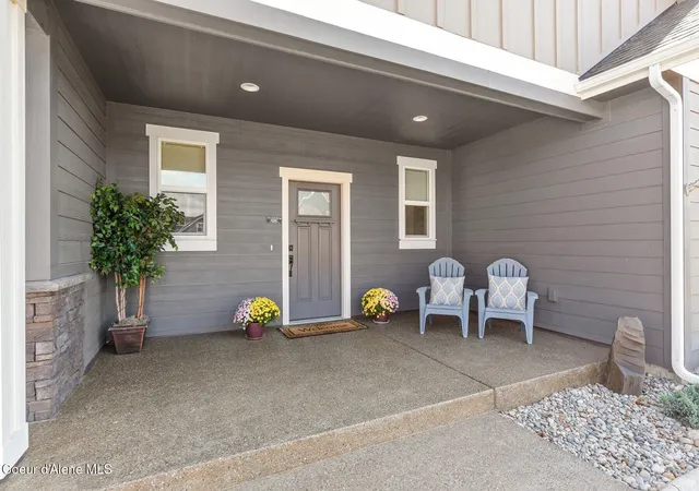 Photo 3 of Sale Pending at 3078 N Cyprus Fox Loop, Post Falls, ID 83854 | MLS# 26-9062 | Listing updated on 2026-09-03