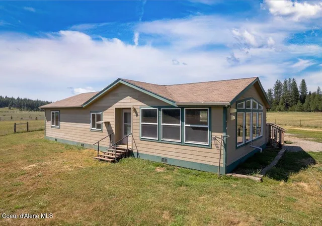 Photo 1 of Sale Pending at 51 Bowers Trl, Spirit Lake, ID 83869 | MLS# 26-9079 | Listing updated on 2026-09-10