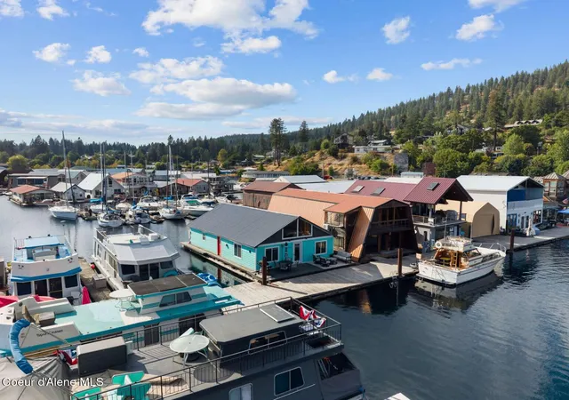 Photo 2 of Single family home for sale at 34107 N Scenic Bay A Dock, Bayview, ID 83803 | MLS# 26-9075 | Listing updated on 2026-09-04