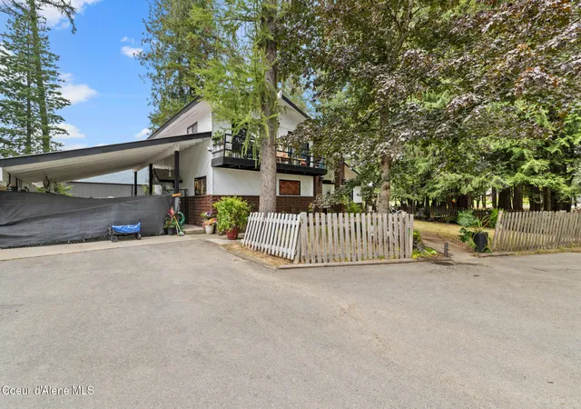 Photo 2 of Single family home for sale at 405 Schweitzer Cutoff Rd, Sandpoint, ID 83864 | MLS# 26-9114 | Listing updated on 2026-09-04