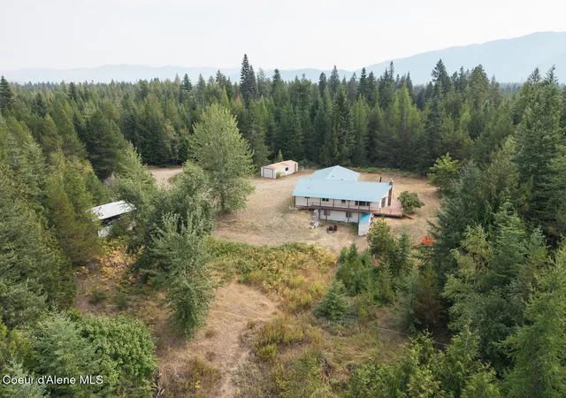 Photo 3 of Single family home for sale at 76 Moose Ridge Ln, Bonners Ferry, ID 83805 | MLS# 26-9086 | Listing updated on 2026-09-09