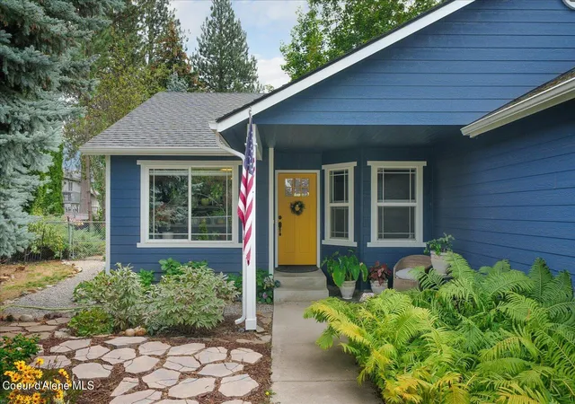 Photo 3 of Sale Pending at 8078 N Loch Hvn Dr, Hayden, ID 83835 | MLS# 26-9138 | Listing updated on 2026-09-06