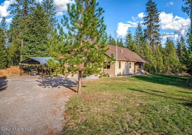 Photo 2 of Single family home for sale at 32916 N 16th Avenue, Spirit Lake, ID 83869 | MLS# 26-9098 | Listing updated on 2026-09-14