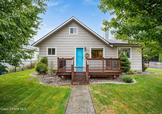 Photo 1 of Single family home for sale at 405 Sunset Dr, Pinehurst, ID 83850 | MLS# 26-9101 | Listing updated on 2026-09-04