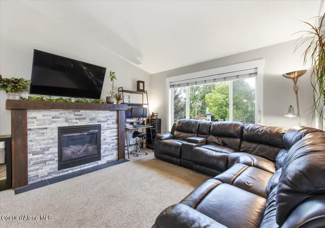Photo 3 of Single family home for sale at 1006 N Adkins Dr, Post Falls, ID 83854 | MLS# 26-9102 | Listing updated on 2026-09-21
