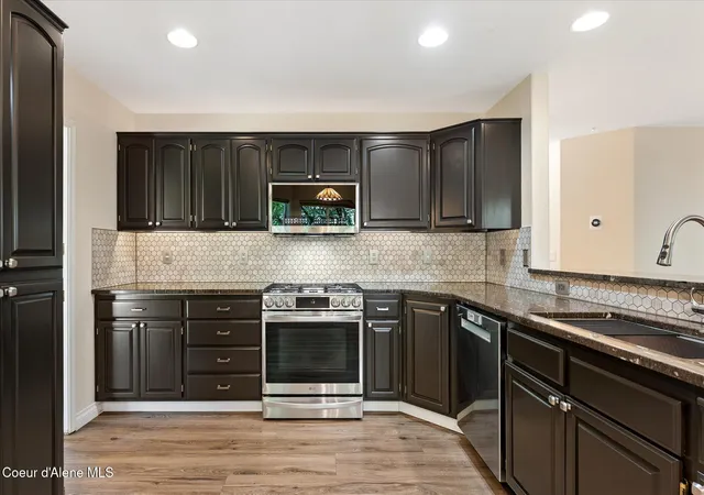 Photo 2 of Single family home for sale at 2842 N Stone Pines Ct, Coeur D Alene, ID 83815 | MLS# 26-9191 | Listing updated on 2026-09-13