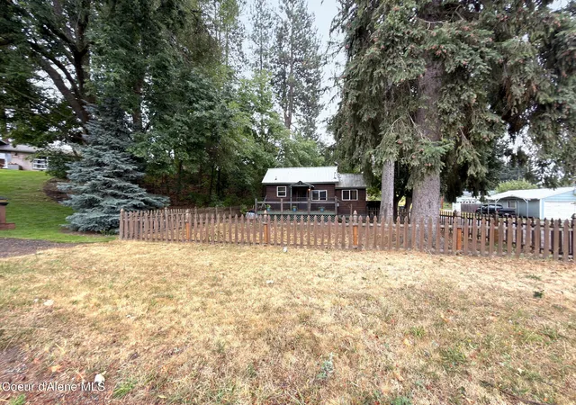 Photo 2 of Single family home for sale at 6552 Jackson St, Bonners Ferry, ID 83805 | MLS# 26-9123 | Listing updated on 2026-09-04