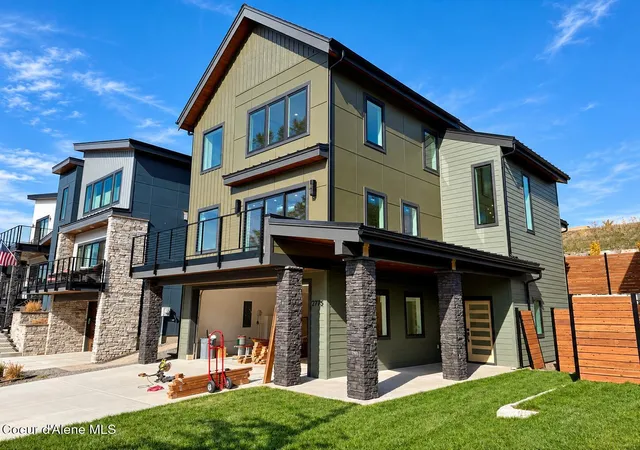 Photo 1 of Single family home for sale at 2775 W Lumber Ln, Coeur D Alene, ID 83814 | MLS# 26-9139 | Listing updated on 2026-10-08