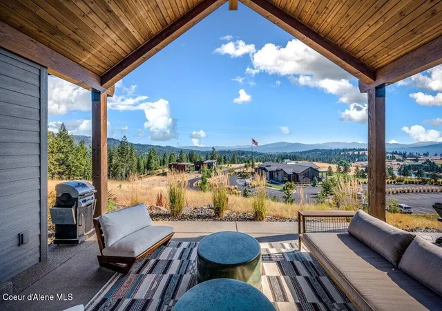 Single family home for sale at 15559 S Chalone Dr, Coeur D Alene, ID 83814 | MLS# 26-9167 | Listing updated on 2026-09-05