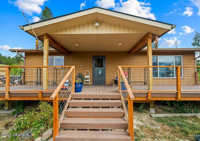 Photo 3 of Single family home for sale at 202 Marydel Ln, Bonners Ferry, ID 83805 | MLS# 26-9171 | Listing updated on 2026-09-21