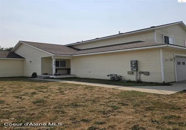 Photo 1 of Single family home for sale at 214 Brittany Loop, Kootenai, ID 83840 | MLS# 26-9143 | Listing updated on 2026-09-04