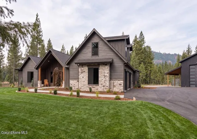 Photo 3 of Sale Pending at 10 Ellington Ct, Athol, ID 83801 | MLS# 26-9145 | Listing updated on 2026-09-08