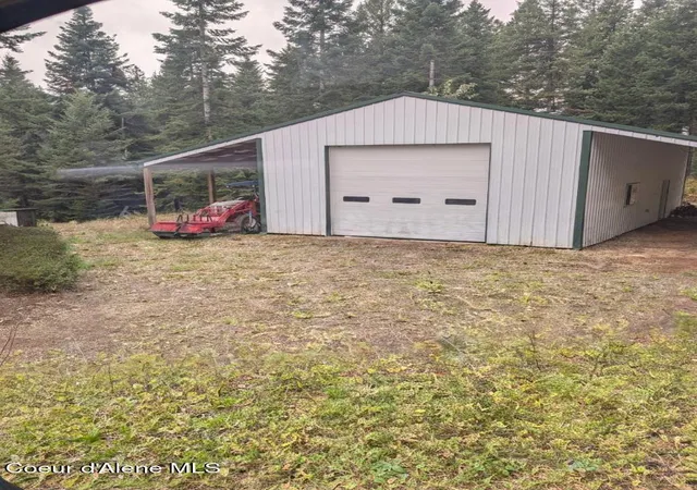 Photo 3 of Single family home for sale at 186 Ross Rd, Bonners Ferry, ID 83805 | MLS# 26-9169 | Listing updated on 2026-09-12