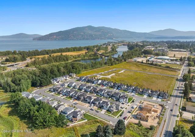 Photo 3 of Single family home for sale at 1823 Bluegrass Ave, Sandpoint, ID 83864 | MLS# 26-9156 | Listing updated on 2026-09-16