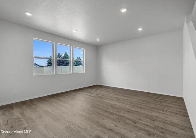Photo 4 of Sale Pending at 4859 W Homeward Bound Blvd, Coeur D Alene, ID 83815 | MLS# 26-9149 | Listing updated on 2026-10-08