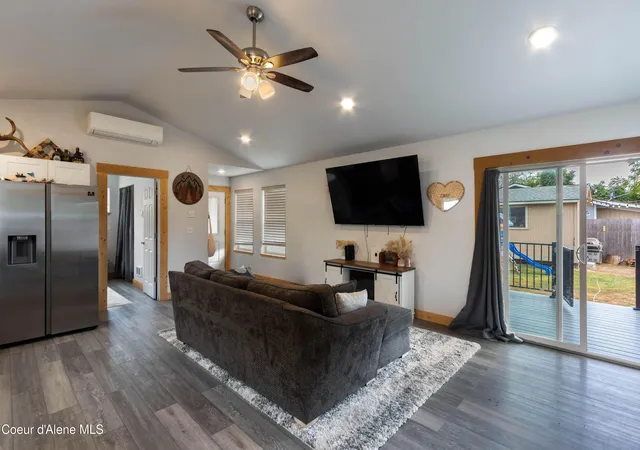 Photo 3 of Sale Pending at 110 Van Horn Ave, Sandpoint, ID 83864 | MLS# 26-9195 | Listing updated on 2026-09-14