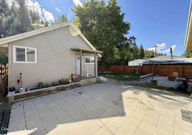 Photo 3 of Sale Pending at 310 Hill St, Smelterville, ID 83868 | MLS# 26-9207 | Listing updated on 2026-09-10
