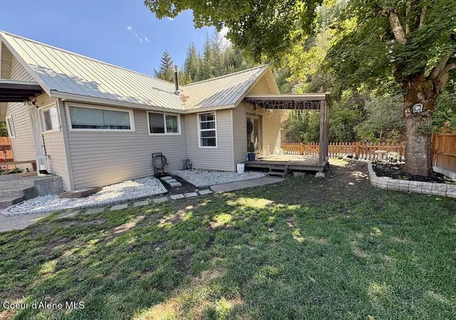 Photo 4 of Sale Pending at 310 Hill St, Smelterville, ID 83868 | MLS# 26-9207 | Listing updated on 2026-09-10