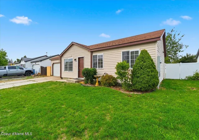 Photo 1 of Single family home for sale at 1003 E Teton Ave, Post Falls, ID 83854 | MLS# 26-9315 | Listing updated on 2026-09-11