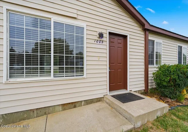 Photo 3 of Single family home for sale at 1003 E Teton Ave, Post Falls, ID 83854 | MLS# 26-9315 | Listing updated on 2026-09-11