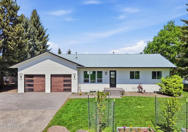Photo 1 of Single family home for sale at 1525 W Miles Ave, Hayden, ID 83835 | MLS# 26-9275 | Listing updated on 2026-09-13
