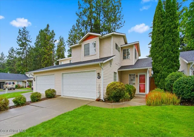 Photo 2 of Sale Pending at 217 E Knotty Pine Ln, Coeur D Alene, ID 83815 | MLS# 26-9246 | Listing updated on 2026-09-15