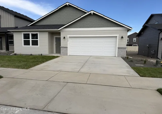 Photo 1 of Single family home for sale at 4545 E Rare Fox Ave, Post Falls, ID 83854 | MLS# 26-9349 | Listing updated on 2026-10-28