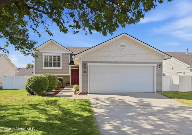 Photo 1 of Sale Pending at 5083 W Citruswood Dr, Post Falls, ID 83854 | MLS# 26-9257 | Listing updated on 2026-09-29