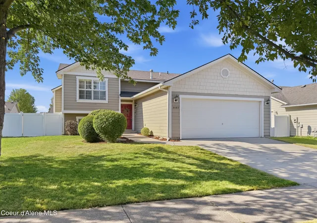 Photo 1 of Sale Pending at 5083 W Citruswood Dr, Post Falls, ID 83854 | MLS# 26-9257 | Listing updated on 2026-09-29