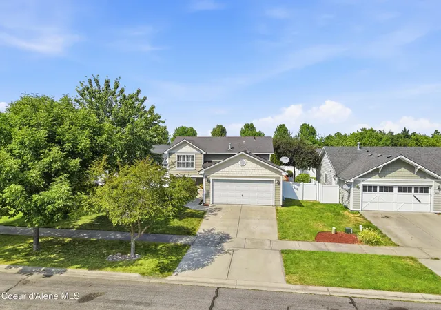 Photo 3 of Sale Pending at 5083 W Citruswood Dr, Post Falls, ID 83854 | MLS# 26-9257 | Listing updated on 2026-09-29