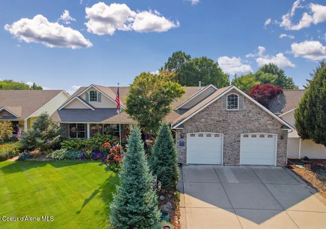 Photo 2 of Single family home for sale at 3606 W Loxton Loop, Coeur D Alene, ID 83815 | MLS# 26-9227 | Listing updated on 2026-09-24