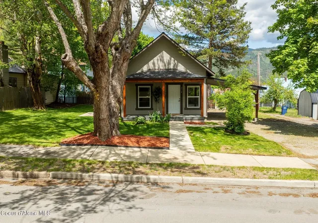 Photo 1 of Single family home for sale at 214 Gold Ave, Kellogg, ID 83837 | MLS# 26-9234 | Listing updated on 2026-09-09
