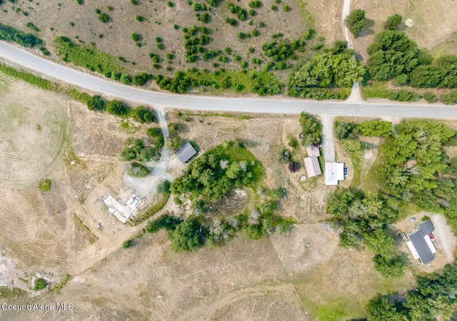 Photo 4 of Single family home for sale at 1365 Eastside Rd, Priest River, ID 83856 | MLS# 26-9244 | Listing updated on 2026-09-10