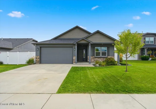 Photo 3 of Sale Pending at 6620 W Irish Cir, Rathdrum, ID 83858 | MLS# 26-9317 | Listing updated on 2026-09-16
