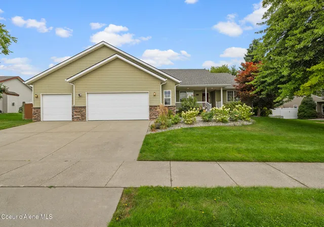 Photo 1 of Sale Pending at 9015 N Torrey Ln, Hayden, ID 83835 | MLS# 26-9294 | Listing updated on 2026-09-13