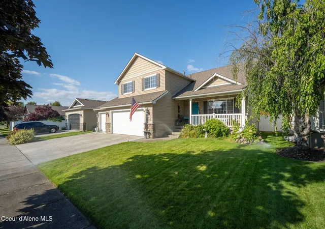 Photo 4 of Single family home for sale at 2689 W Loire Dr, Coeur D Alene, ID 83815 | MLS# 26-9304 | Listing updated on 2026-09-18