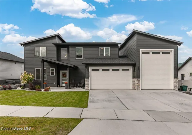 Photo 3 of Single family home for sale at 13697 N Ramore Ct, Rathdrum, ID 83858 | MLS# 26-9291 | Listing updated on 2026-09-14