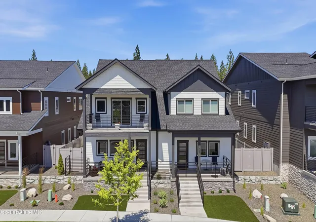 Photo 2 of Single family home for sale at 2581 W Top Saw Ln, Coeur D Alene, ID 83814 | MLS# 26-9323 | Listing updated on 2026-09-15