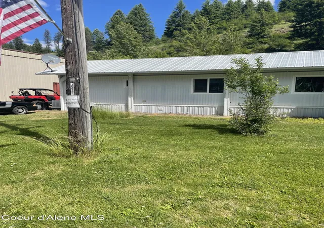 Photo 3 of Manufactured home for sale at 6303 Prichard Crk St, Murray, ID 83874 | MLS# 26-9402 | Listing updated on 2026-09-15