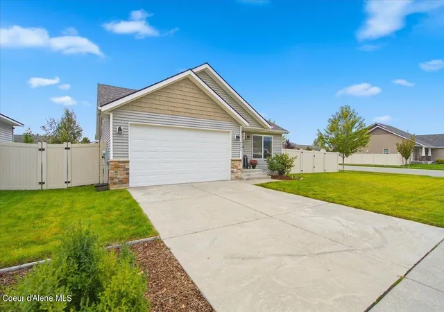 Photo 3 of Single family home for sale at 6564 W Conner St, Rathdrum, ID 83858 | MLS# 26-9391 | Listing updated on 2026-09-20