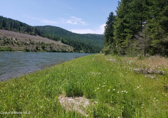 Photo 1 of Land for sale at 352 Estate Dr, Troy, MT 59935 | MLS# 26-9415 | Listing updated on 2026-09-16