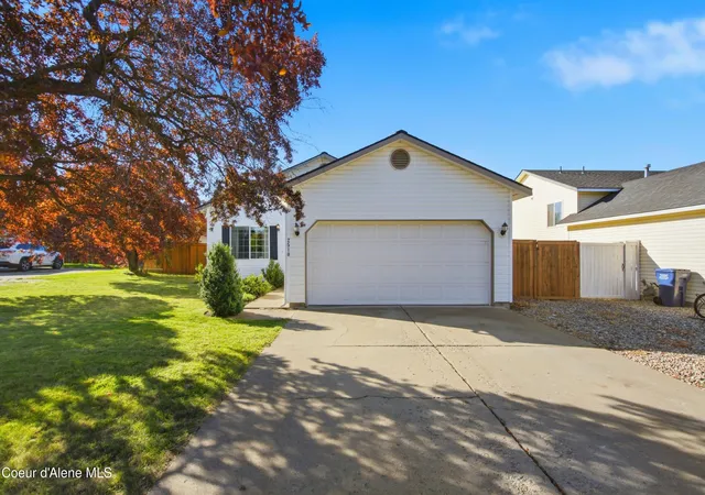 Photo 2 of Sale Pending at 2510 W Clairborne Ln, Coeur D Alene, ID 83815 | MLS# 26-9460 | Listing updated on 2026-09-22