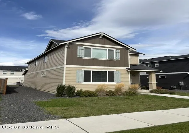 Photo 2 of Single family home for sale at 113 E Sandmyrtle Ave, Hayden, ID 83835 | MLS# 26-9439 | Listing updated on 2026-09-30