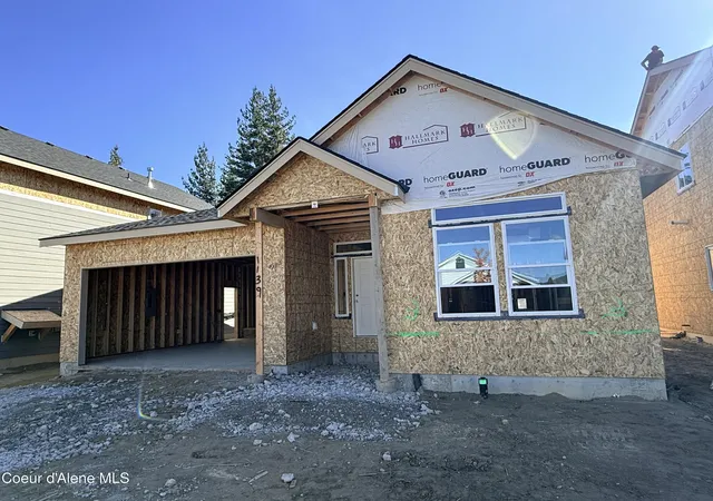 Photo 1 of Single family home for sale at 1139 Jersey St, Sandpoint, ID 83864 | MLS# 26-9424 | Listing updated on 2026-10-05
