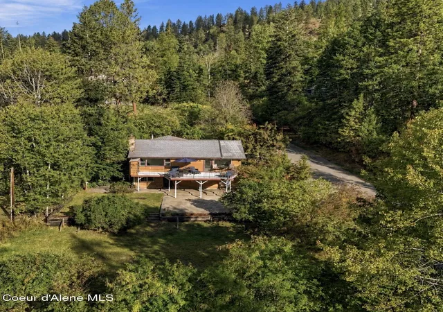 Photo 3 of Single family home for sale at 17454 E N Shore Ln, Bayview, ID 83803 | MLS# 26-9466 | Listing updated on 2026-09-17