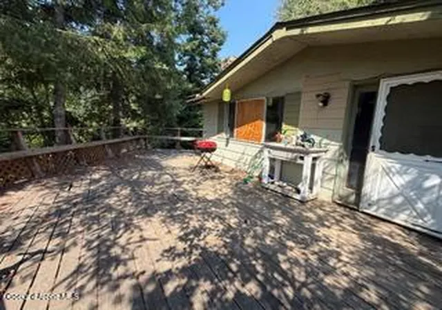 Photo 1 of Single family home for sale at 290 Ahrs Loop, Saint Maries, ID 83861 | MLS# 26-9447 | Listing updated on 2026-10-28